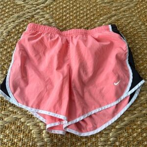 Nike Girl’s Coral Pink Running Shorts with Contrast Trim size L Dri-Fit